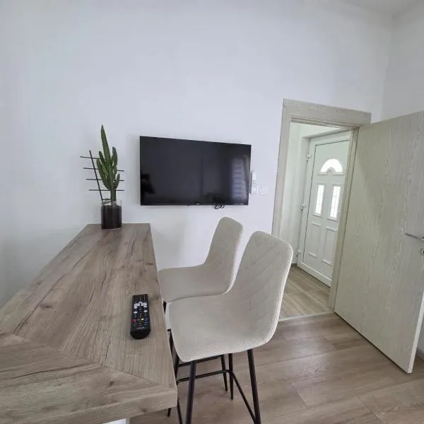 Studio Apartman Aki, hotel en Prijepolje