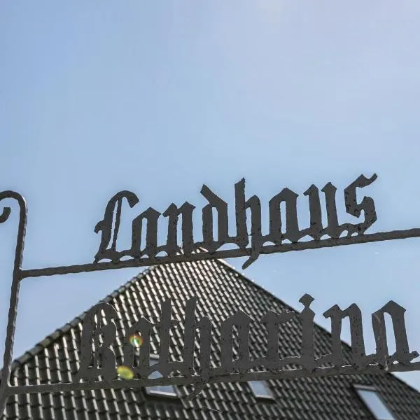 Katharina: Westerdeichstrich şehrinde bir otel