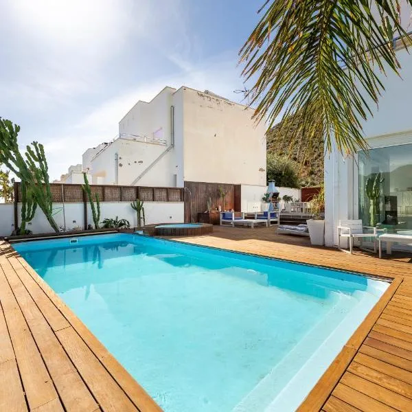 Villa Lux, hotel a Níjar