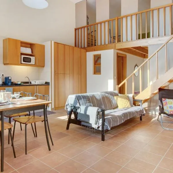 Calheta Lofts I, hotel in Calheta