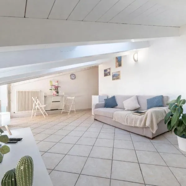 La Casa del Gelso By Immobilux, hotel en Mori