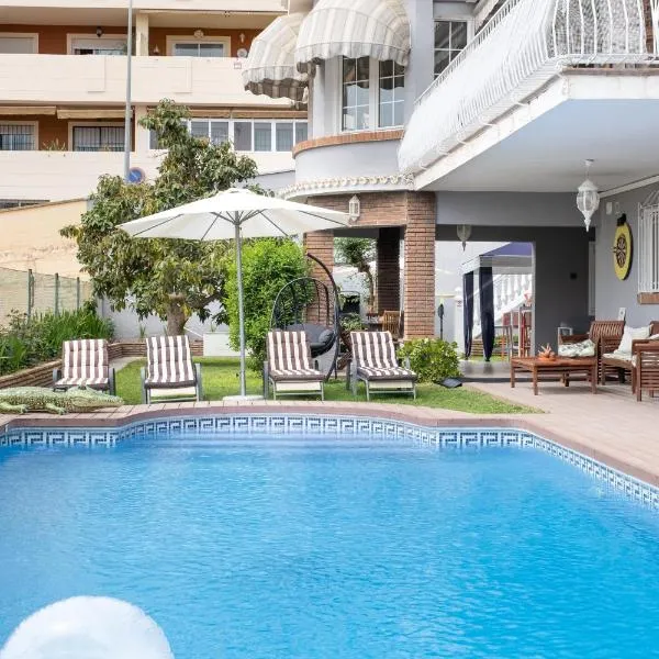 Apartment Los Olivos Heated Pool, hotel em Rincón de la Victoria