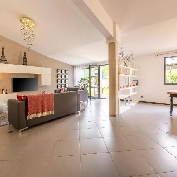 Le Loft avec jacuzzi, hotel v mestu Saint-Gildas-de-Rhuys