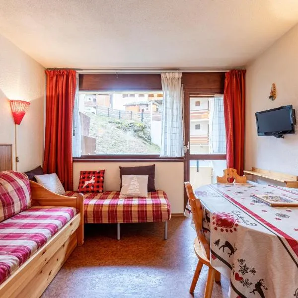 Appartement au pied des pistes, hotel en Les Menuires