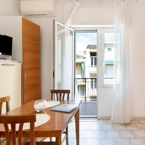 Holiday sea, hotel in Diano Marina