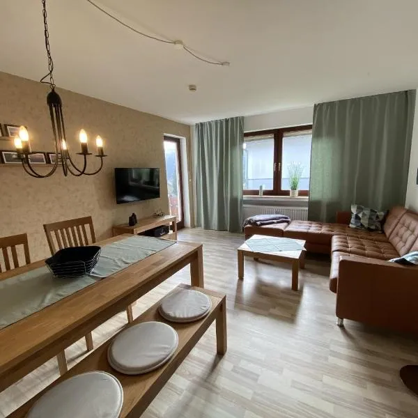 Fewo Am Edersee, hotelli kohteessa Edertal