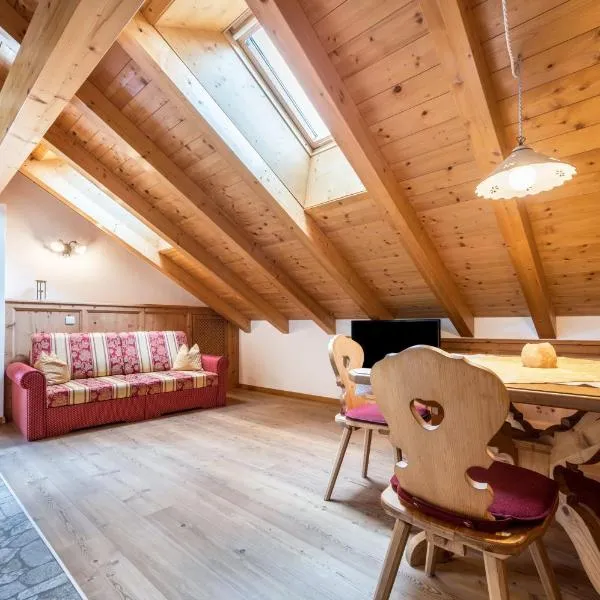 Mitterbruggehof Apt Silberdistel, hotel in Rasun di Sopra