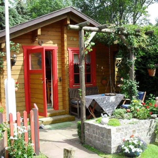 Privatzimmer R und C Lohnherr, מלון בלינין