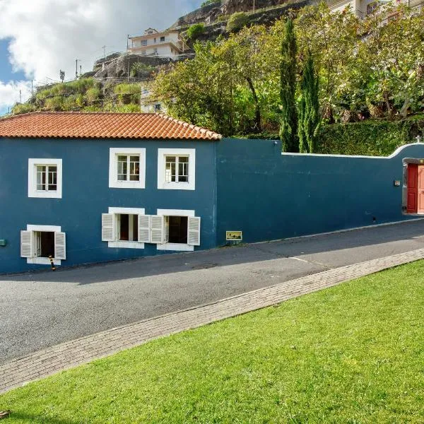Calheta Beach House T2, hotel i Calheta
