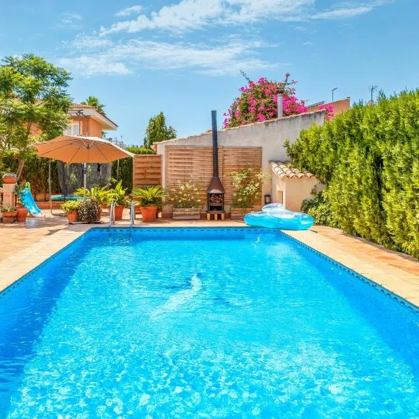 Dosmadres7 โรงแรมในยูคมายอร์