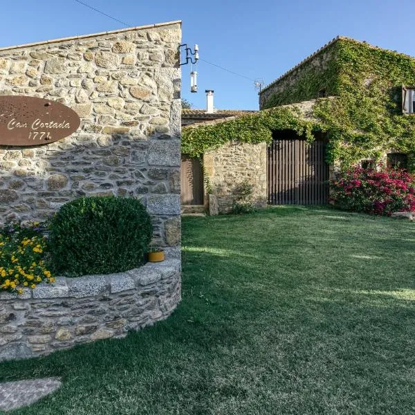 Can Cortada: Cantallops'ta bir otel