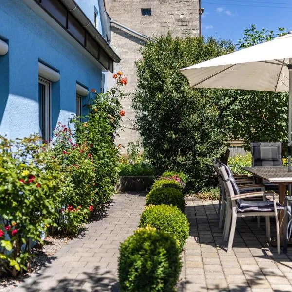 Alb Rose Ferienwohnung, Hotel in Sonnenbühl