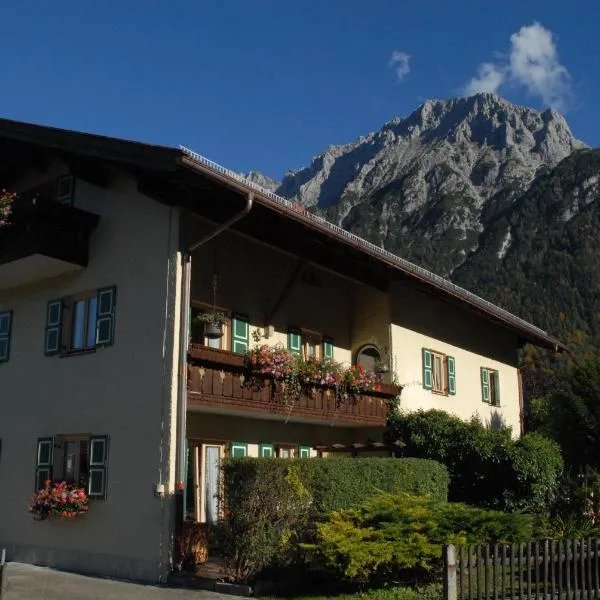Haus Rappolder - Ferienwohnung, hotel Mittenwaldban