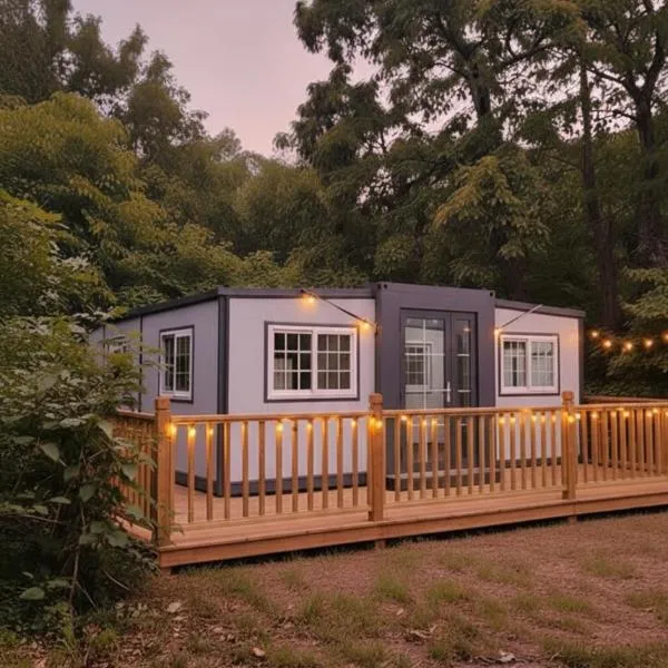 Modern Foldable Container Home Unique Stay Near Pipestem Park, מלון בPipestem
