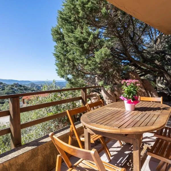 Villa Panoramica Costa Paradiso, hotel u gradu 'Costa Paradiso'