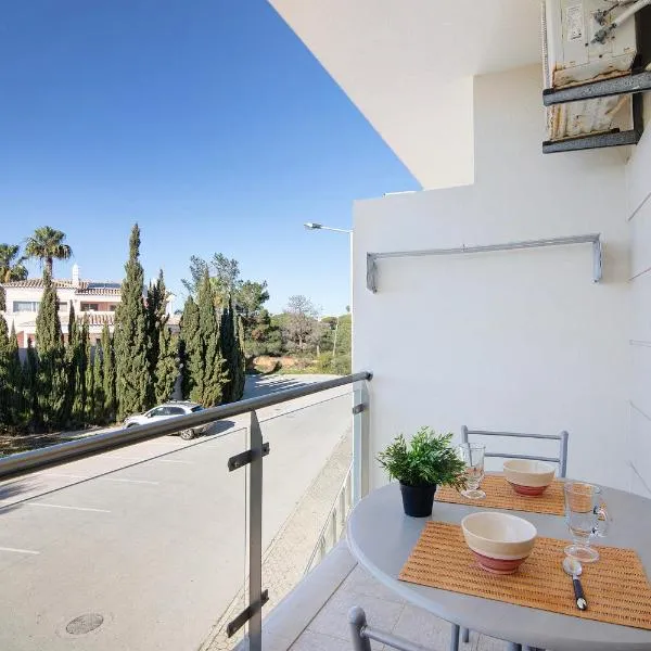 Casa Monte da Balaia, hotel in Olhos de Água