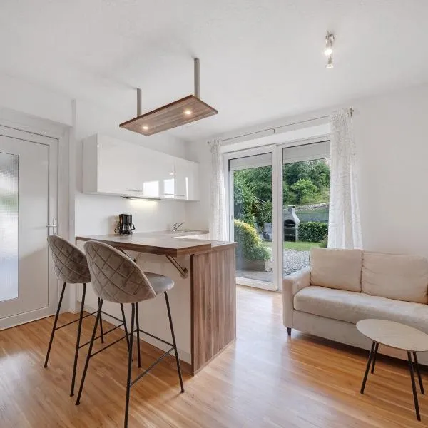 Ferienwohnung Mayenburg-schlosshof, hotel v destinaci Vollan