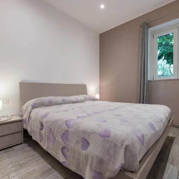 La Casa Di Angio - Val D'Intelvi, hotel Lanzo dʼIntelviben