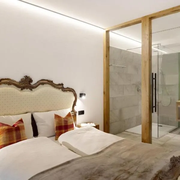 Archehof Hochzirm Lodge Franz, Hotel in Sand in Taufers