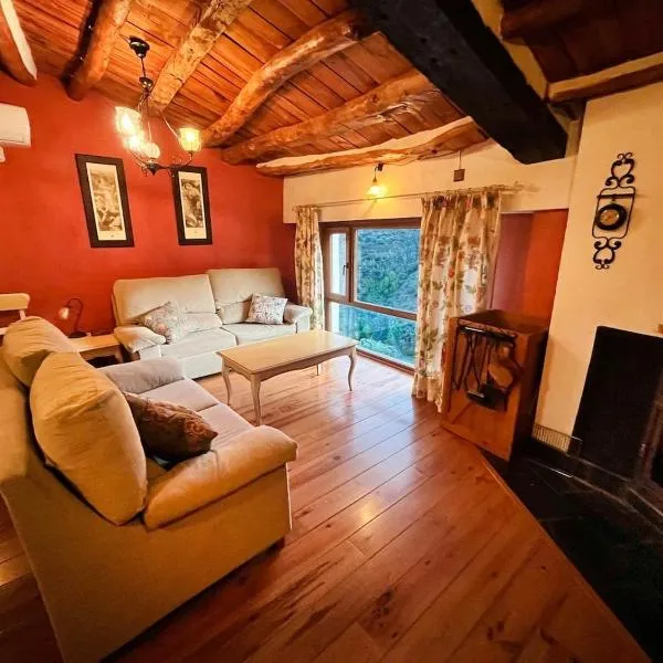 Casa Alfurán, hôtel à Alfornón