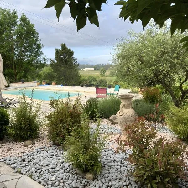 Cabanon Provençal - Le Clos Madame, hotel i Bras