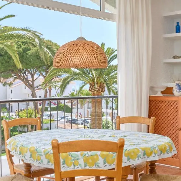 Carabeo 19, hotell sihtkohas Nerja