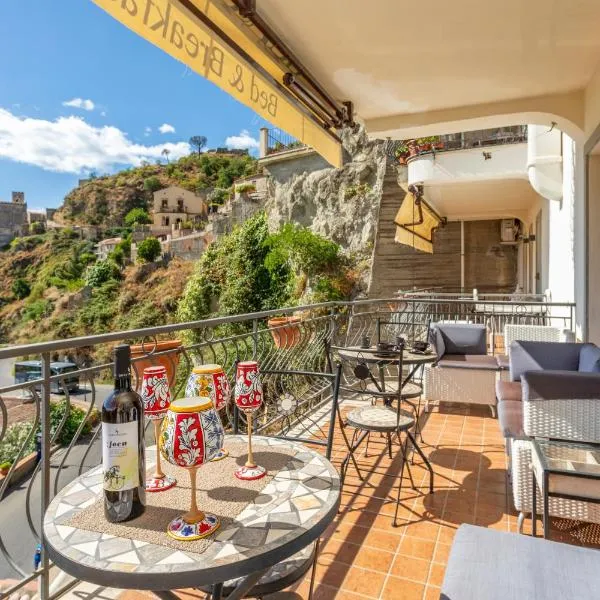 Pentefur Suite Savoca, hotell i Savoca 