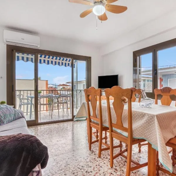 Manhattan, hotel din Oliva