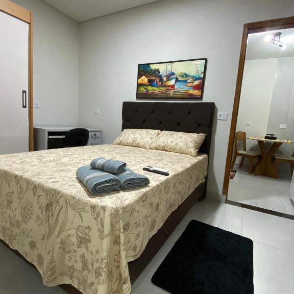 Apartamento compacto de 1 quarto com suíte