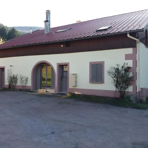 Appartement type F1 à Rochesson, viešbutis mieste Rochesson