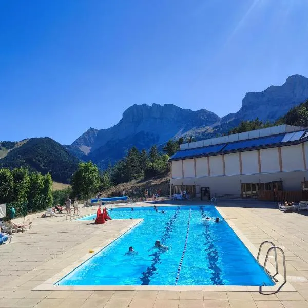 Les Cimes - La Canopée, Hotel in Gresse-en-Vercors