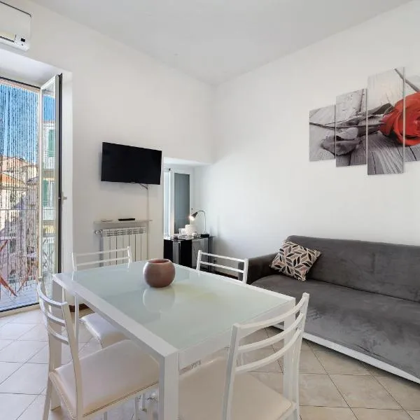 Casa Vacanza Nel Cuore Di Loano, מלון בלואנו