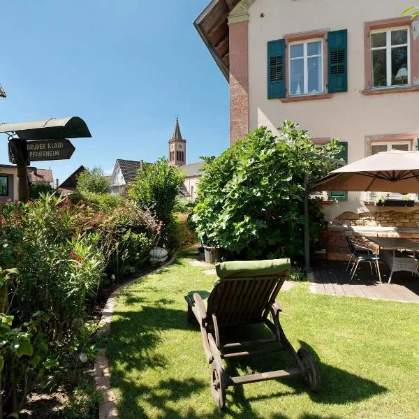 Schlafen im historischen Haus، فندق في Ottersweier