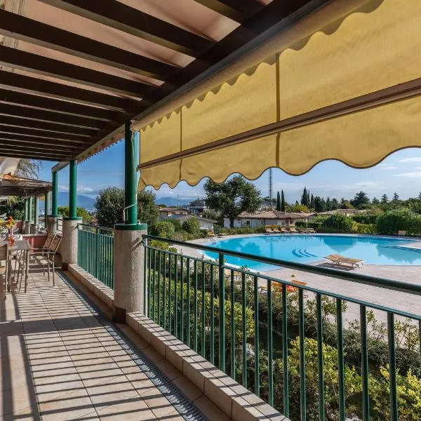 Delizioso Residence Vista Lago, hotel u gradu 'Desenzano del Garda'