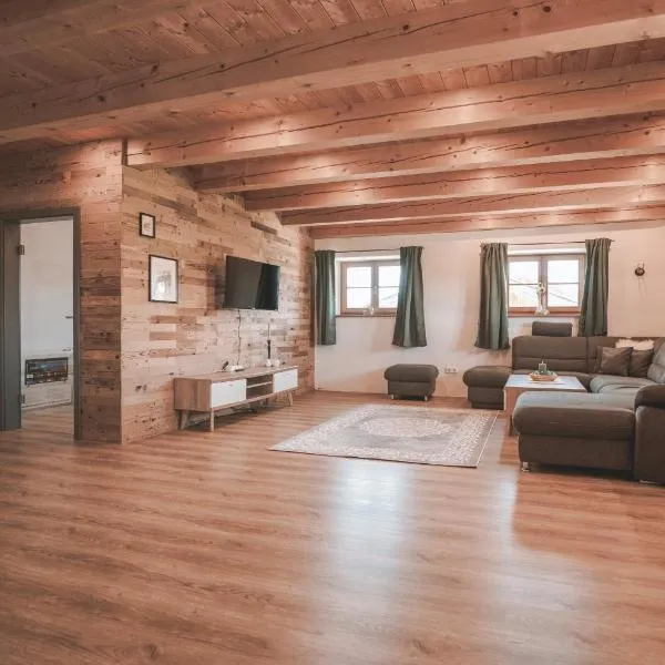 Ferienhaus Kaiser, hotel v destinaci Aßling