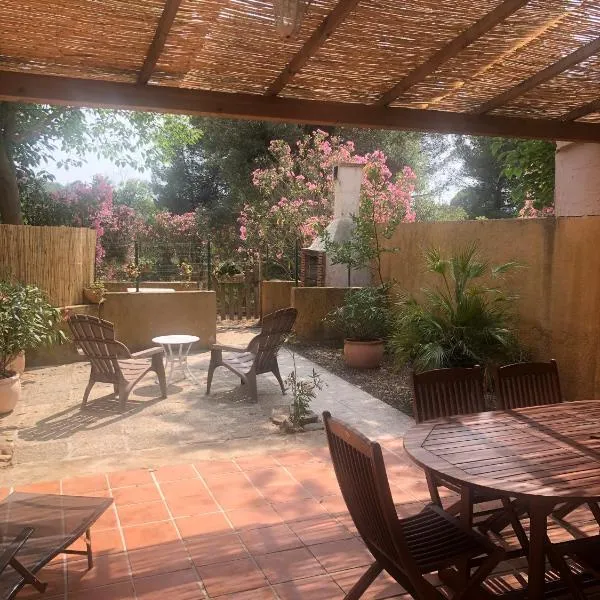 Domaine des Oliviers - Les Borrels, hotel in Hyères