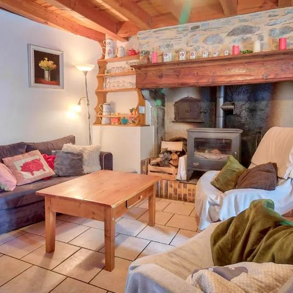 Maison cosy, 5 mins de St Lary, hotel di Sailhan