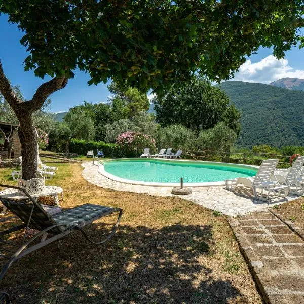 Casale Rosso - Castel San Felice, hotel Castel San Felice városában