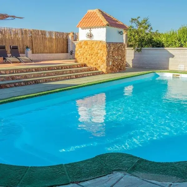 Casa Rural Tesorillo Cat Superior, hotel in Cogollos de Guadix