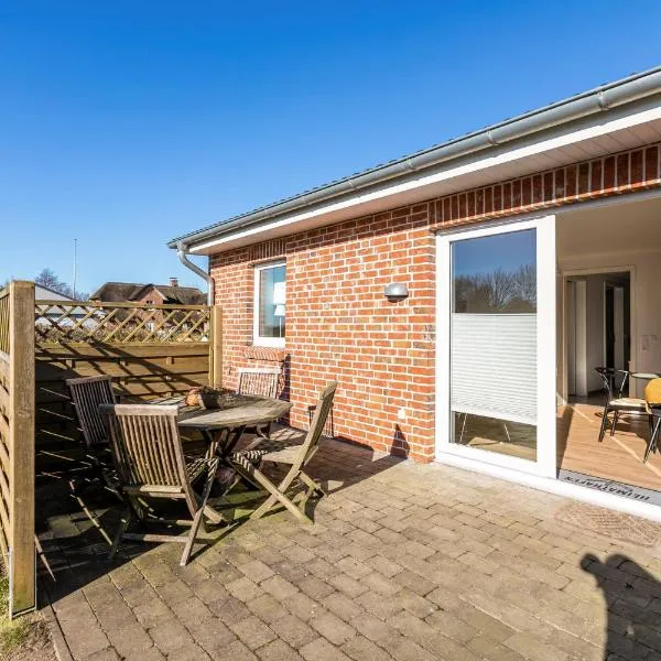 Ferienhaus Waterkant mit Hund、クランクスビュルのホテル