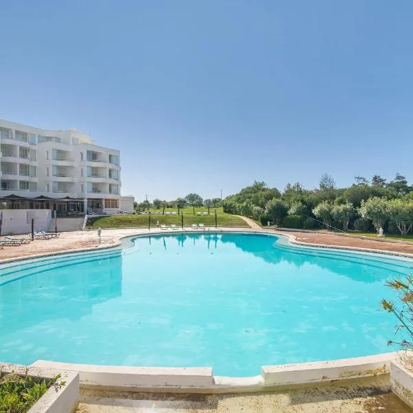 Prainha Paradise - Algarve, מלון באלבור