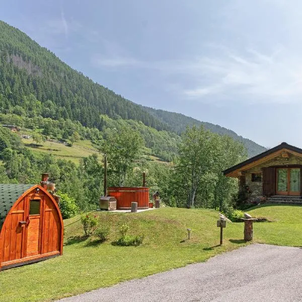 Chalet Cuore Selvatico, hotel en Monno