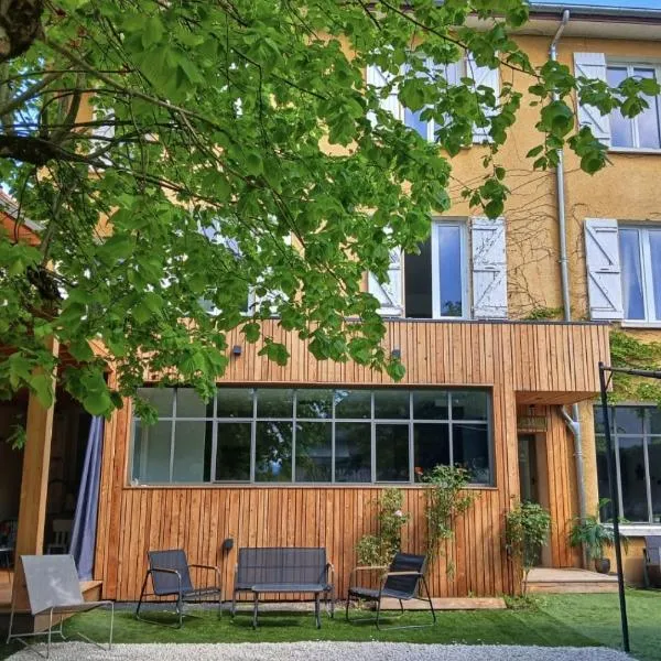 Maison du Bonheur - Chambres, hotel i Le Pin
