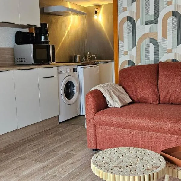 Isard - Le Hameau De La Courbière، فندق في تاراسكون-سور-أرياج