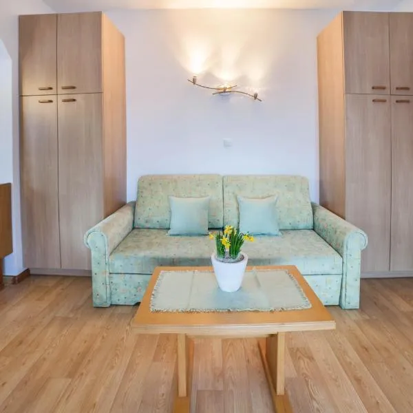 Residence Pichler Apartment 6, hotel en San Leonardo in Passiria