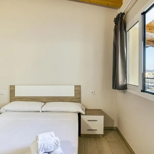 Giuliano Empuria para 6 personas, hotel in Empuriabrava