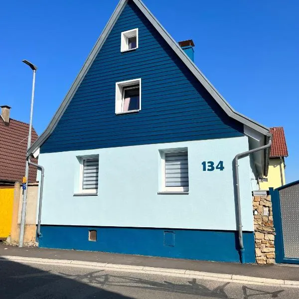 Ferienwohnung Blaues Haus, hotel in Ubstadt-Weiher