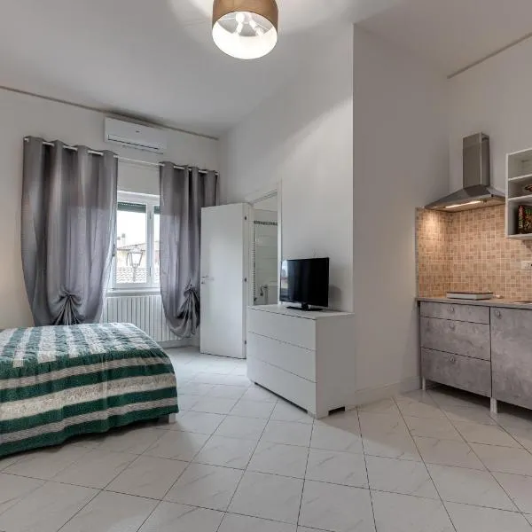 Ursa Apartment, viešbutis mieste Kalencanas