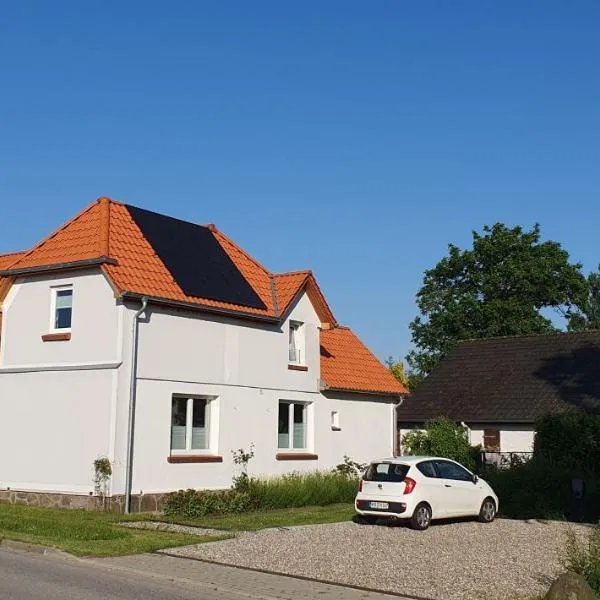 Haus Hinz Fe-Wo an der Ostsee, hotel v destinaci Kalkhorst