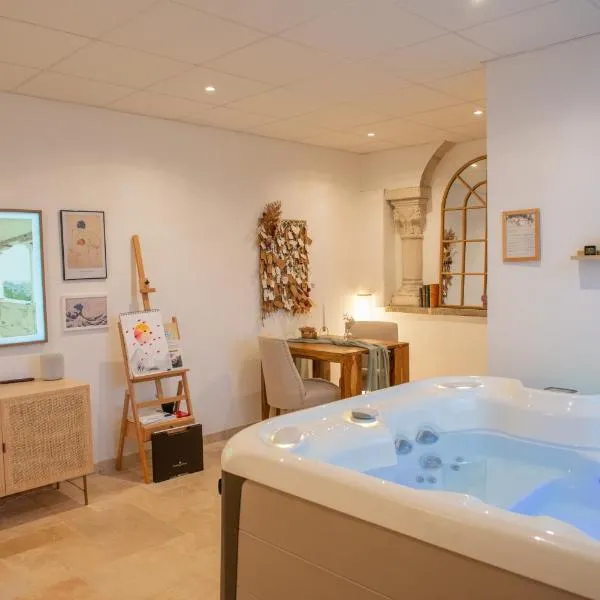 Couvent des Cordelières option spa, hôtel à Vezins